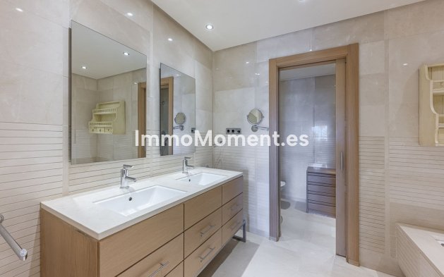 Resale - Apartment - Marbella - Marbella Centro