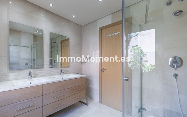 Resale - Apartment - Marbella - Marbella Centro