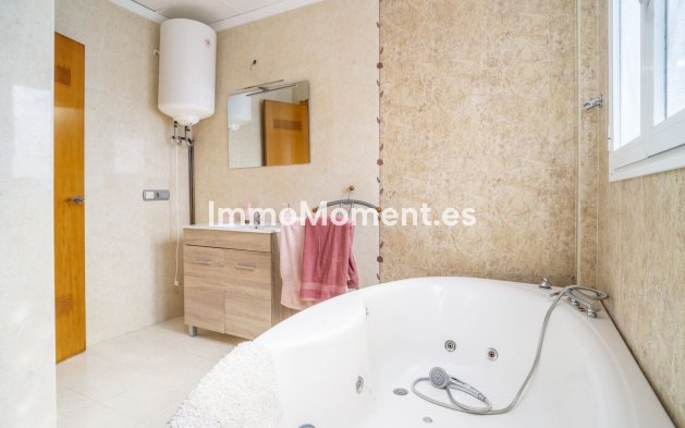 Bestaande woning - Villa - Fuengirola - Fuengirola Centro
