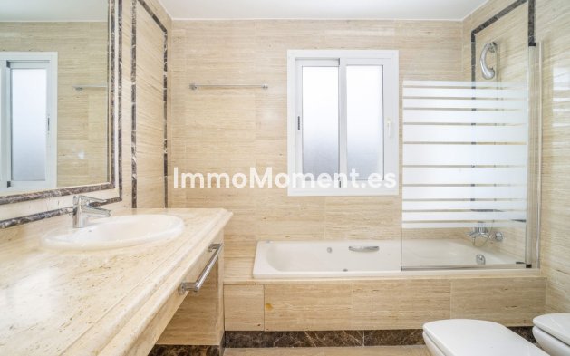 Resale - Apartment - Marbella - Marbella Centro