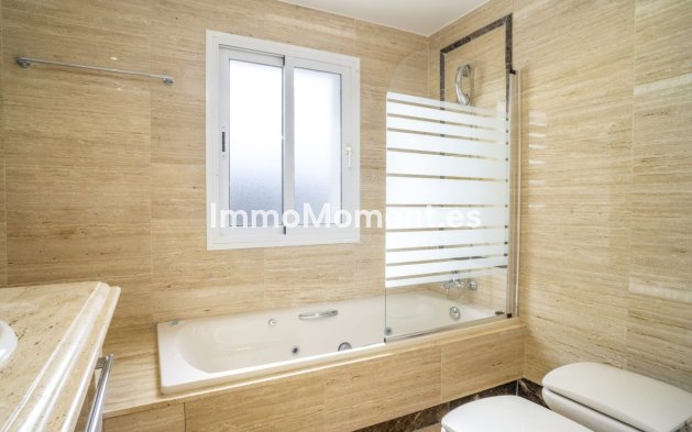 Resale - Apartment - Marbella - Marbella Centro