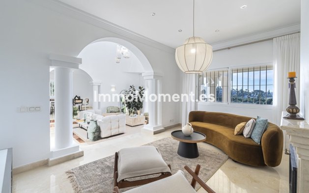 Wiederverkauf - Villa - Marbella - Nueva Andalucía