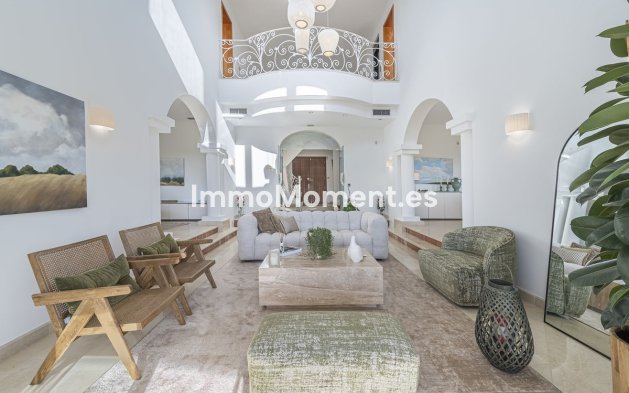Wiederverkauf - Villa - Marbella - Nueva Andalucía