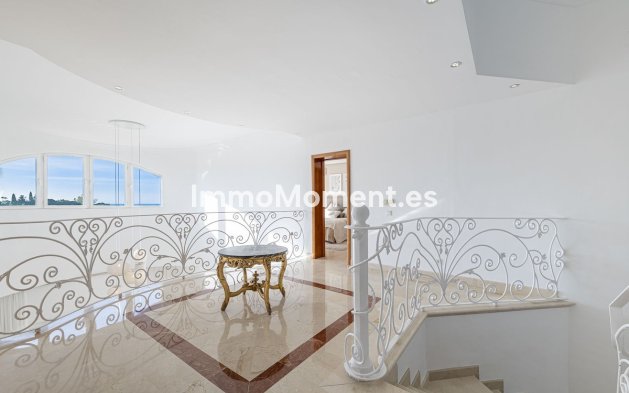 Wiederverkauf - Villa - Marbella - Nueva Andalucía