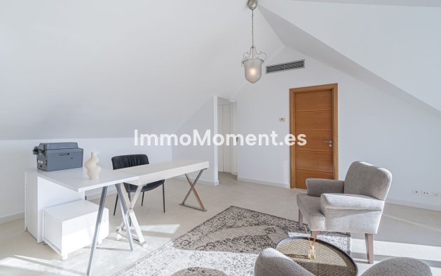 Wiederverkauf - Villa - Marbella - Nueva Andalucía