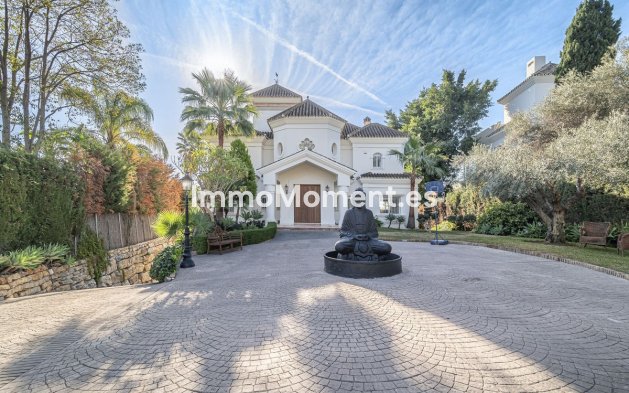 Wiederverkauf - Villa - Marbella - Nueva Andalucía