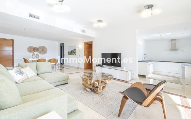 Wiederverkauf - Villa - Marbella - Nueva Andalucía