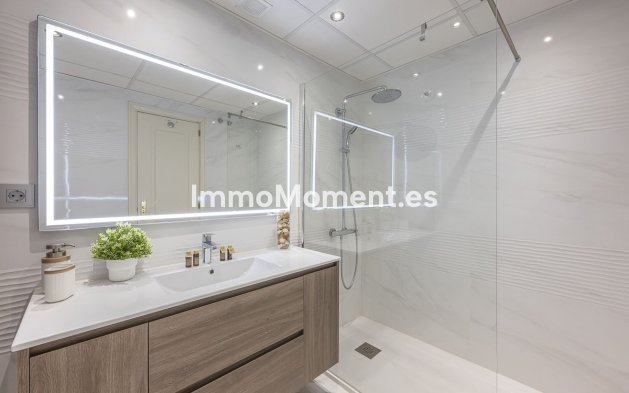 Wiederverkauf - Wohnung - Marbella - Bahía de Marbella