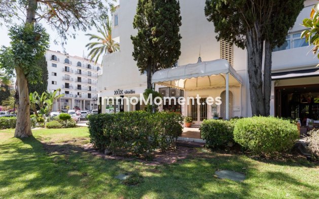 Bestaande woning - Geschakelde woning - Marbella - Nueva Andalucía