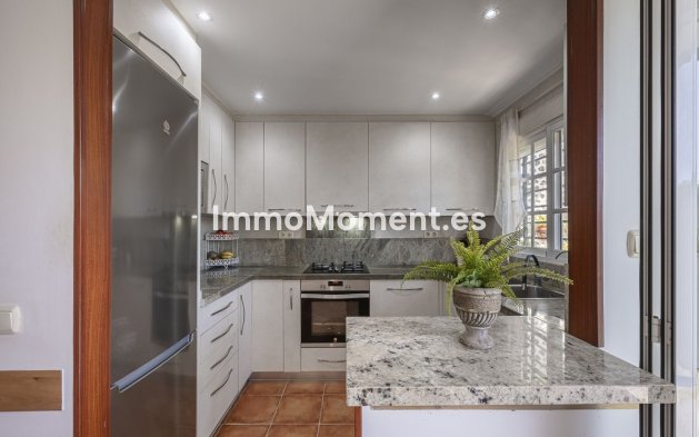 Wiederverkauf - Wohnung - Marbella - Nueva Andalucía