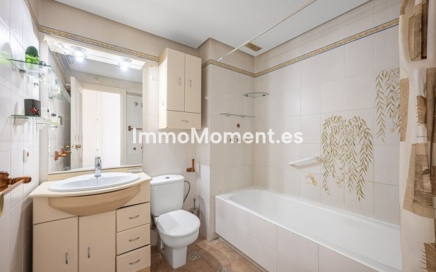 Wiederverkauf - Wohnung - Estepona  - Estepona Centro