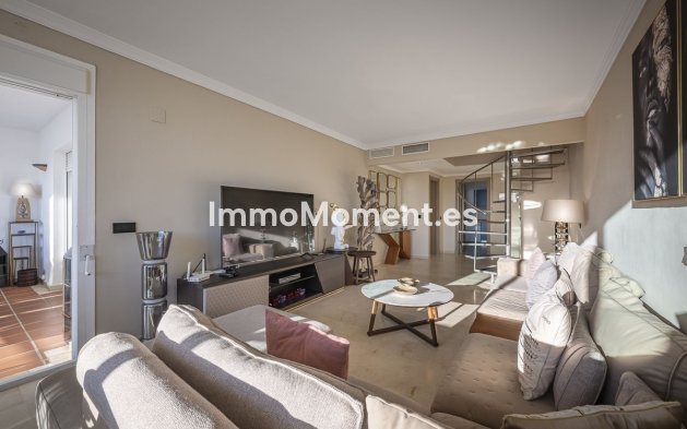 Resale - Apartment - Marbella - Puerto Banús