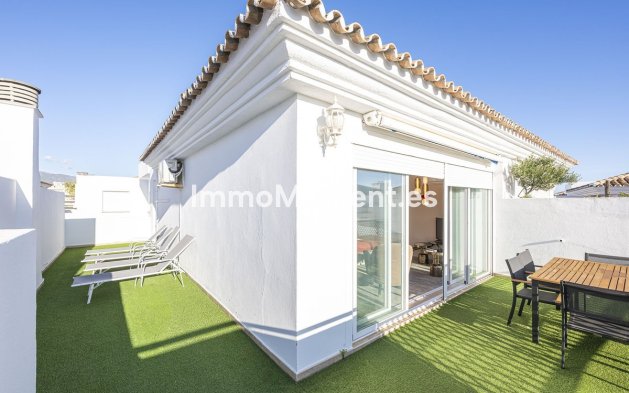 Resale - Apartment - Marbella - Puerto Banús