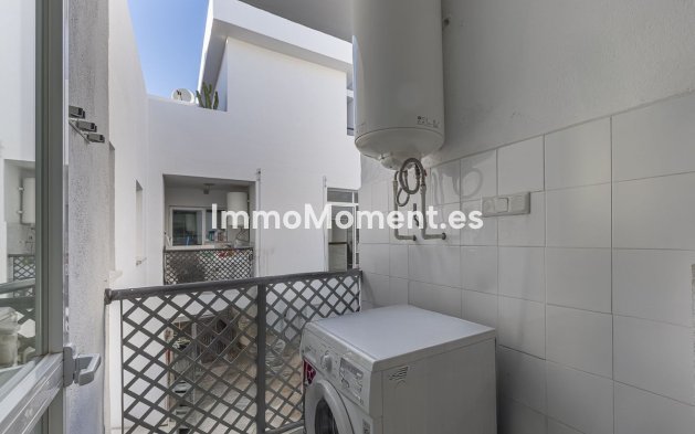 Resale - Apartment - Marbella - Puerto Banús