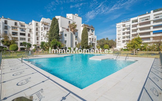 Resale - Apartment - Marbella - Puerto Banús