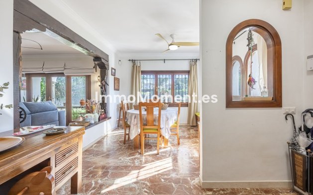 Reventa - Villa - Marbella - Guadalmina Alta