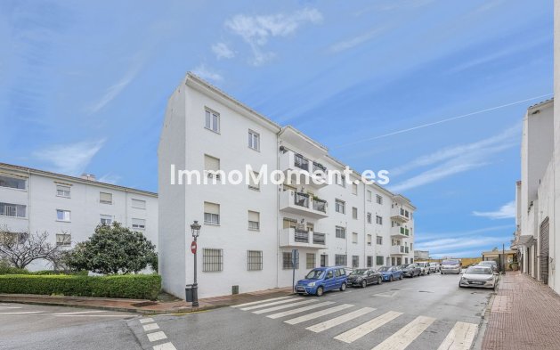 Reventa - Apartamento - Estepona  - Estepona Centro