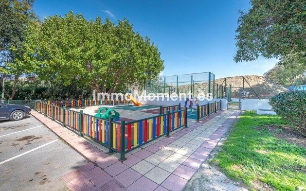 Reventa - Apartamento - Estepona  - Estepona Centro