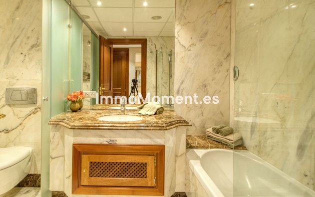 Wiederverkauf - Wohnung - Estepona  - Estepona Centro