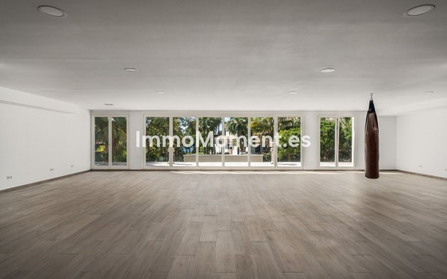 Wiederverkauf - Villa - Marbella - Sierra Blanca