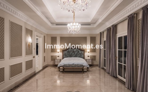 Wiederverkauf - Villa - Marbella - Sierra Blanca