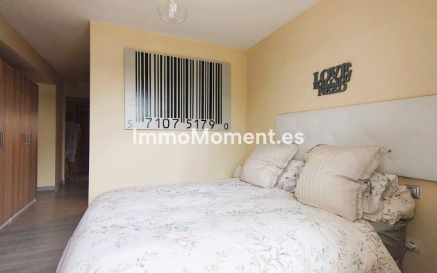 Resale - Apartment - Estepona - Selwo