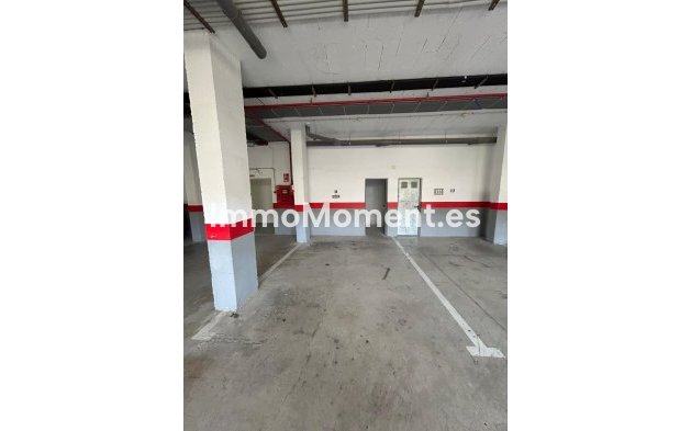 Resale - Apartment - Estepona - Selwo