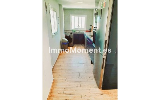 Wiederverkauf - Villa - Marbella - Marbella Centro