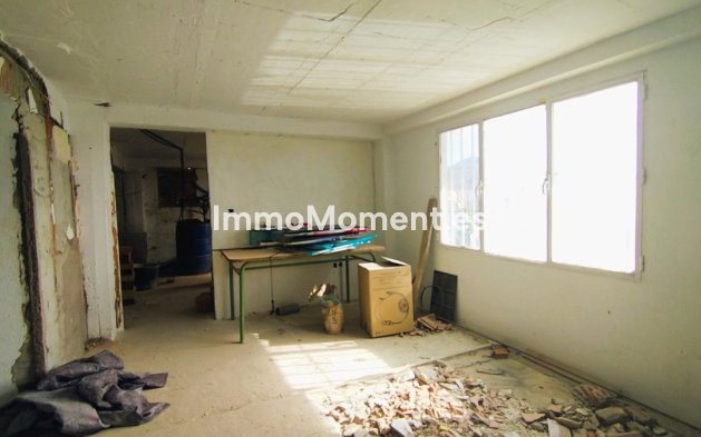 Wiederverkauf - Villa - Marbella - Marbella Centro