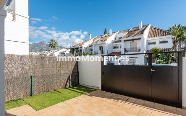 Wiederverkauf - Villa - Marbella - Nueva Andalucía