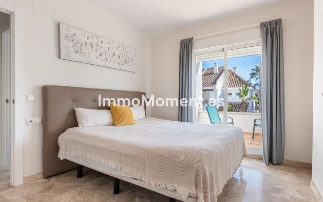 Wiederverkauf - Villa - Marbella - Nueva Andalucía