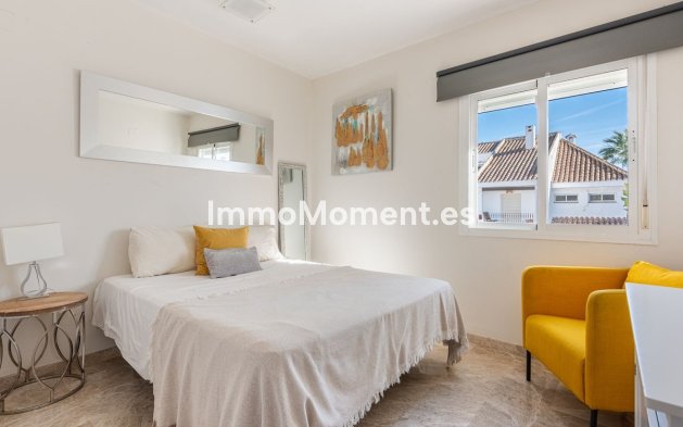 Wiederverkauf - Villa - Marbella - Nueva Andalucía