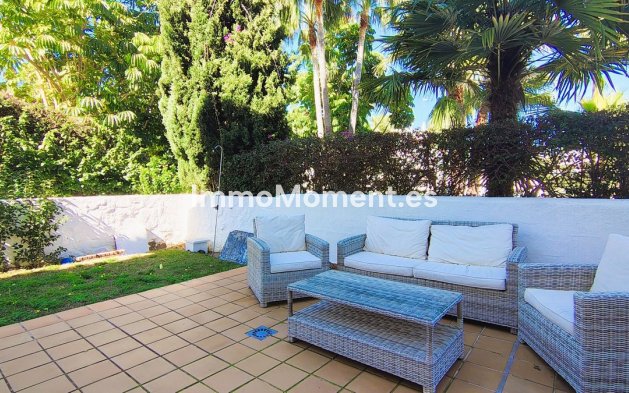 Resale - Apartment - Estepona - Selwo