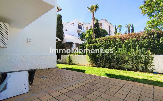 Resale - Apartment - Estepona - Selwo