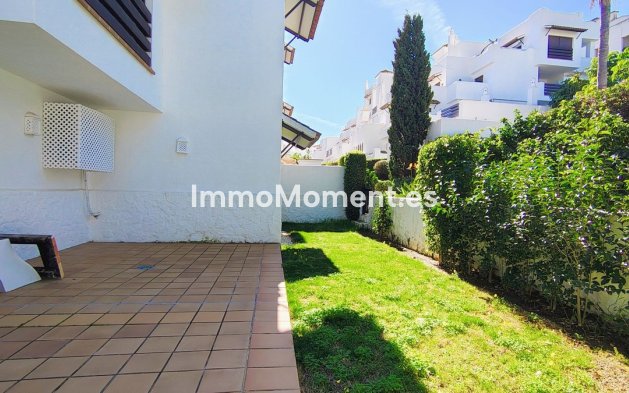 Resale - Apartment - Estepona - Selwo