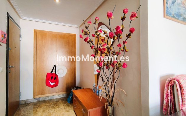 Resale - Apartment - Estepona - Selwo