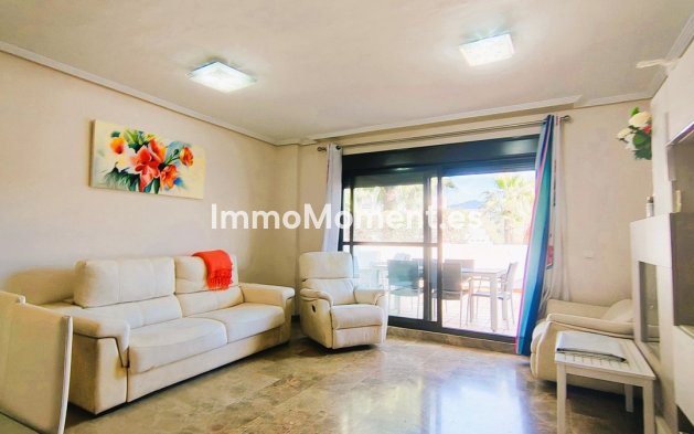 Resale - Apartment - Estepona - Selwo
