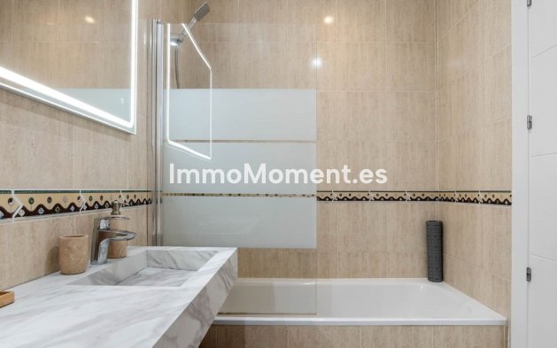 Wiederverkauf - Villa - Marbella - Marbella Centro