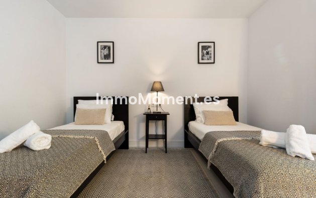 Revente - Villa - Marbella - Hacienda Las Chapas