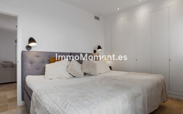 Resale - Apartment - Benahavís - Benahavís Centro