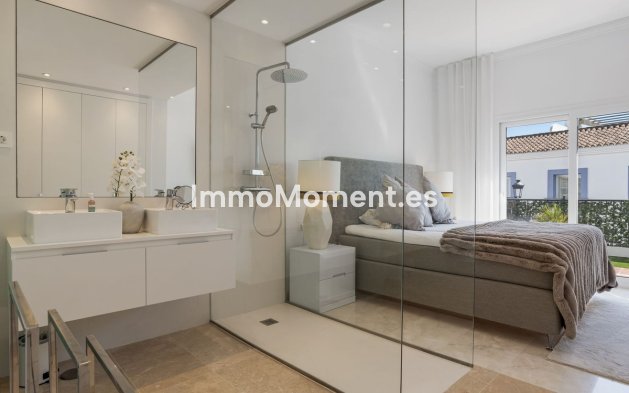 Resale - Apartment - Benahavís - Benahavís Centro