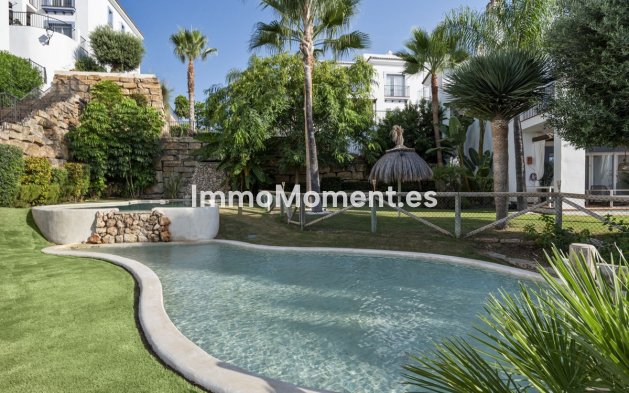 Resale - Apartment - Benahavís - Benahavís Centro