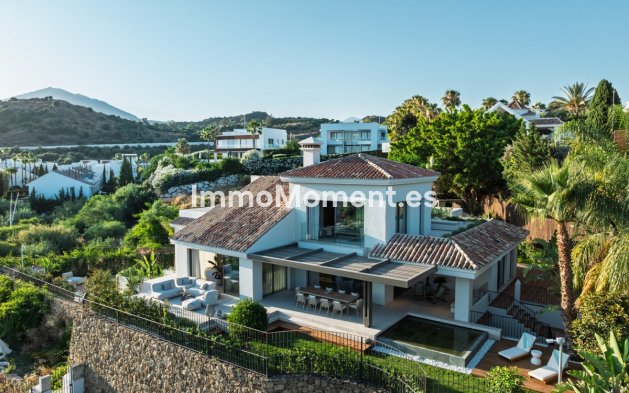 Wiederverkauf - Villa - Marbella - Nueva Andalucía