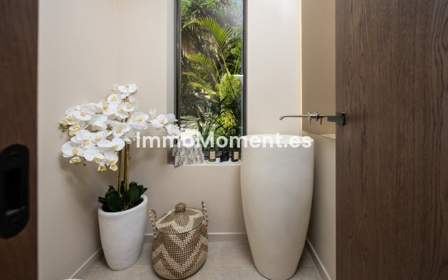 Wiederverkauf - Villa - Marbella - Nueva Andalucía