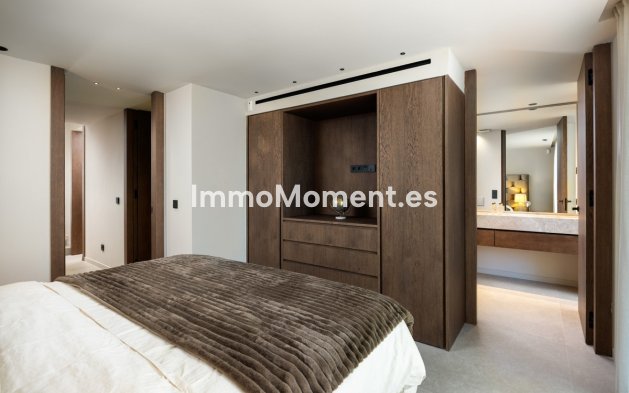 Wiederverkauf - Villa - Marbella - Nueva Andalucía