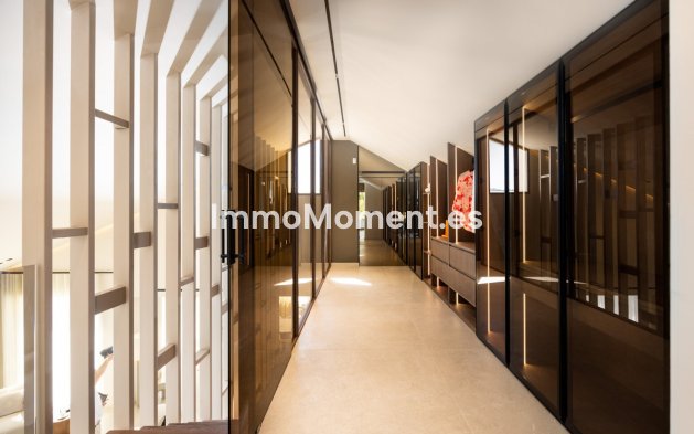 Wiederverkauf - Villa - Marbella - Nueva Andalucía