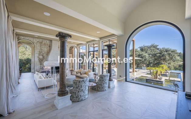 Resale - Detached villa - Sotogrande