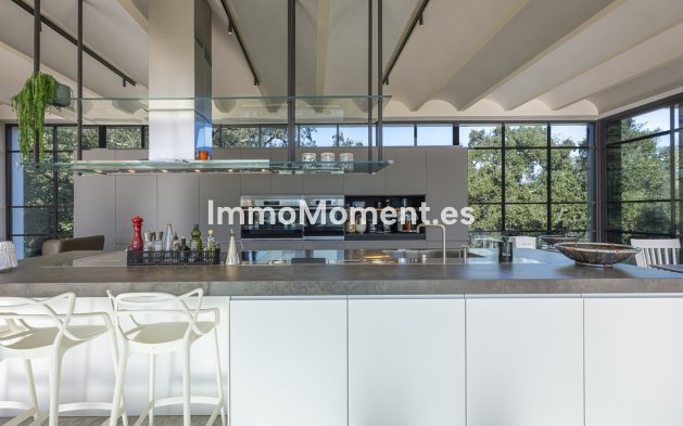 Resale - Detached villa - Sotogrande