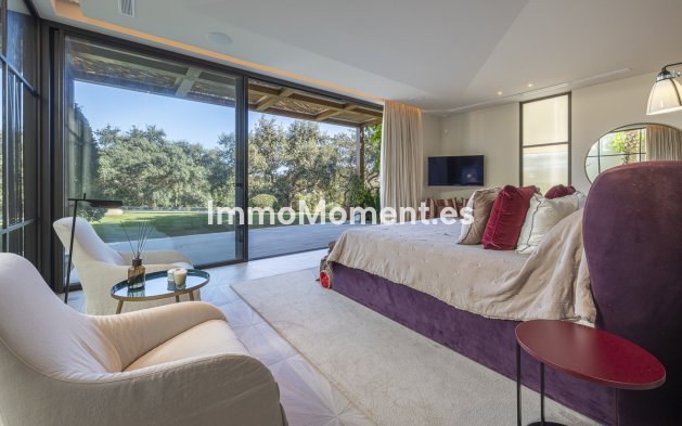 Resale - Detached villa - Sotogrande