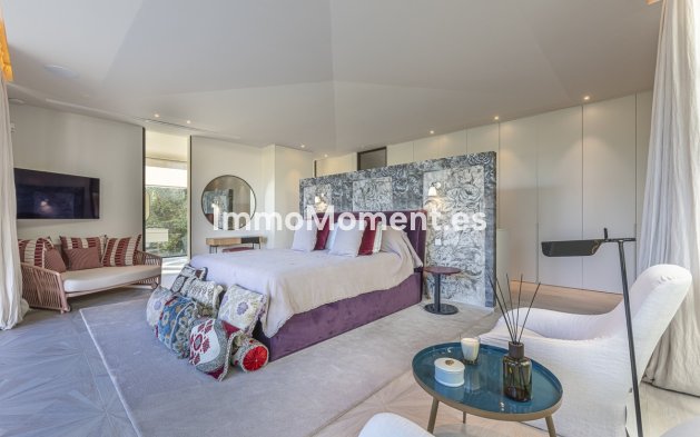 Resale - Detached villa - Sotogrande